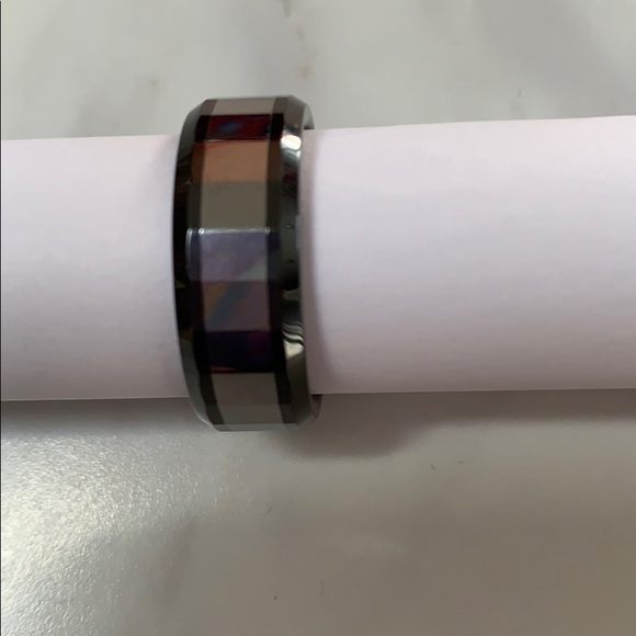 Wedding ring - Picture 1 of 1